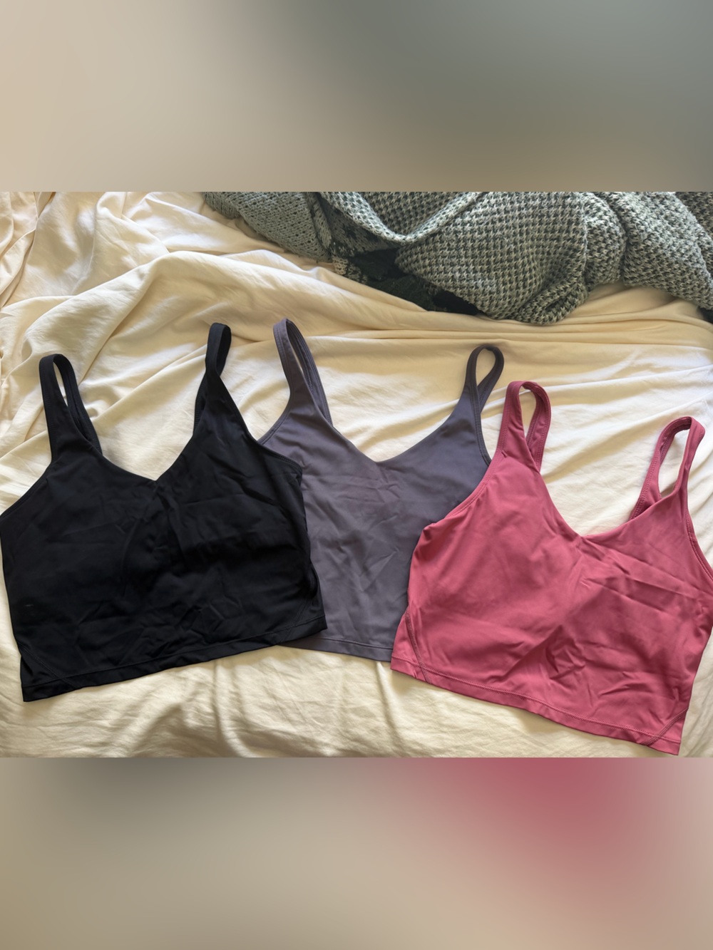 Everyday Wireless Sports Bra - Black, Gray, Pink
